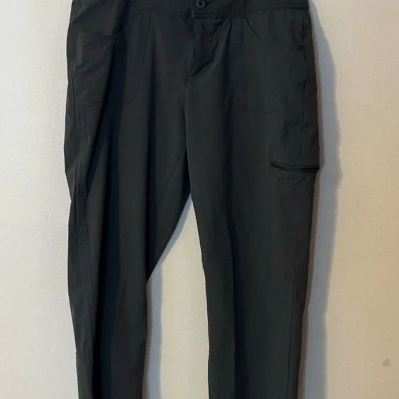EUC Ascend Women's Dark Gray Straight Leg Utility Hiking Pants in Size 12 - Picture 2 of 4